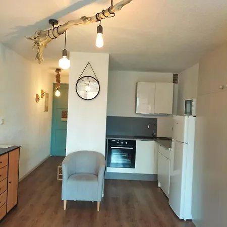 Apartmán Joli Studio A Gruissan, Piscine, 200m De La Plage Gruissan